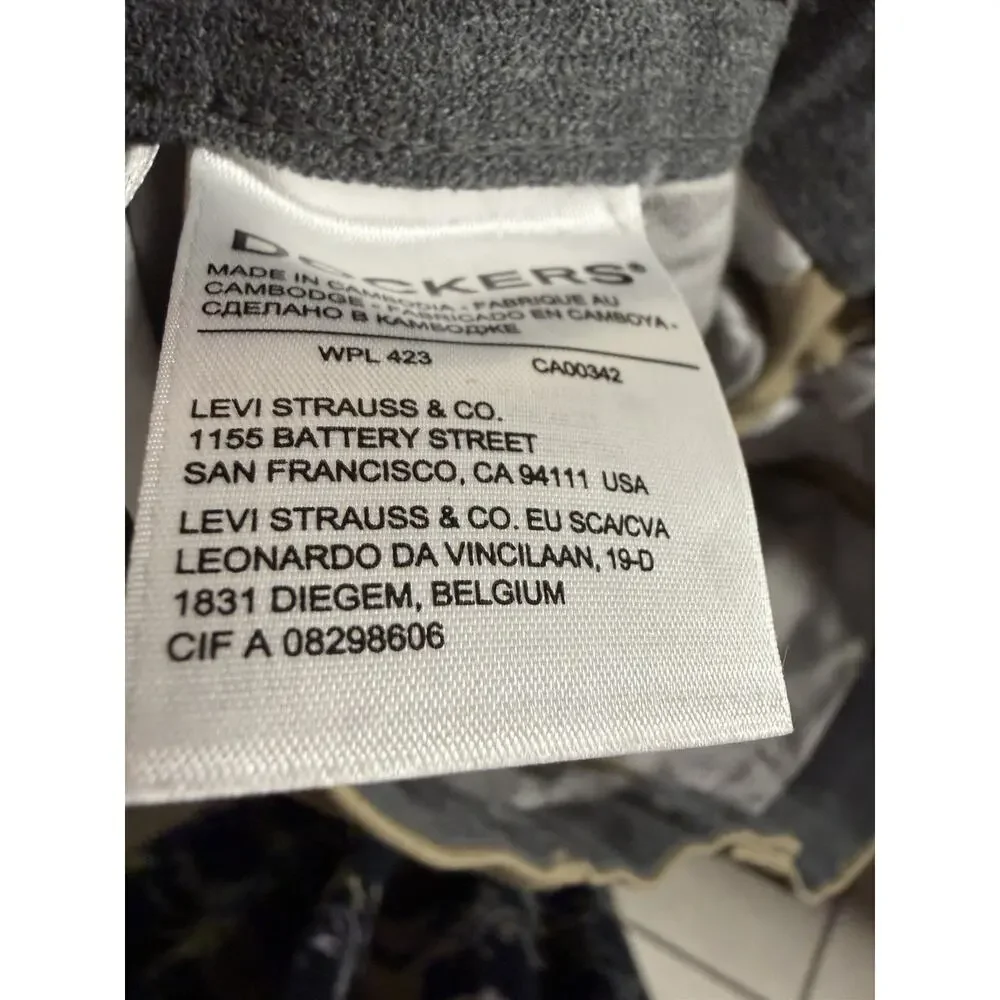 NWT Dockers Workday Khaki Pants Mens 38x32 Brown SmartFlex Classic Fit Tan